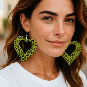 NWT GREEN LEOPARD PRINT METAL HEART EARRINGS